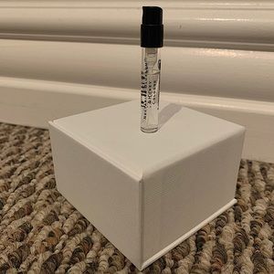 3🍀for 25 Jo Malone Nectarine Blossom and Honey